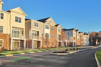Princeton Terrace At West Windsor in West Windsor, NJ - Foto de edificio - Building Photo