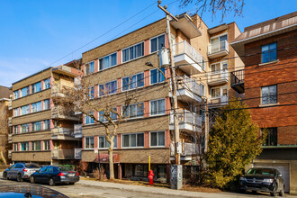 4909 Clanranald Av in Montréal, QC - Building Photo - Building Photo