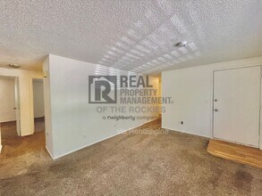 2354 10th St SW in Loveland, CO - Building Photo - Building Photo