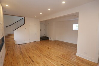 1727 N Clybourn Ave, Unit J07P in Chicago, IL - Building Photo - Building Photo