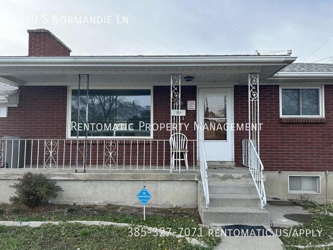 property at 4260 S Normandie Ln