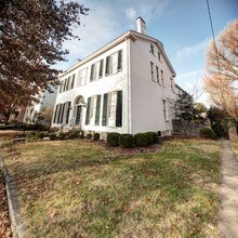 247 N Broadway in Lexington, KY - Building Photo - Building Photo