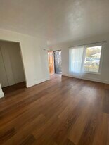 3402 Mayfair Dr S in Fresno, CA - Building Photo