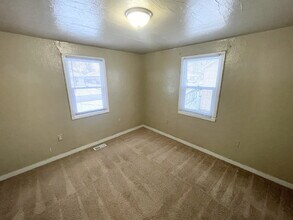 2037 N Luett Ave in Indianapolis, IN - Foto de edificio - Building Photo