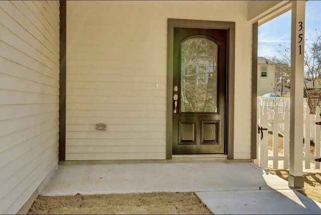 351 Red Clover in Livingston, TX - Building Photo - Building Photo