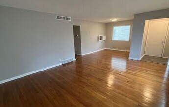 4232 N 18th St in Milwaukee, WI - Building Photo - Building Photo