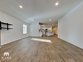 16034 Jordan Mdw Wy in Hockley, TX - Foto de edificio - Building Photo