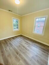 7 Maple St, Unit 2ND FLOOR in Middletown, CT - Building Photo - Building Photo