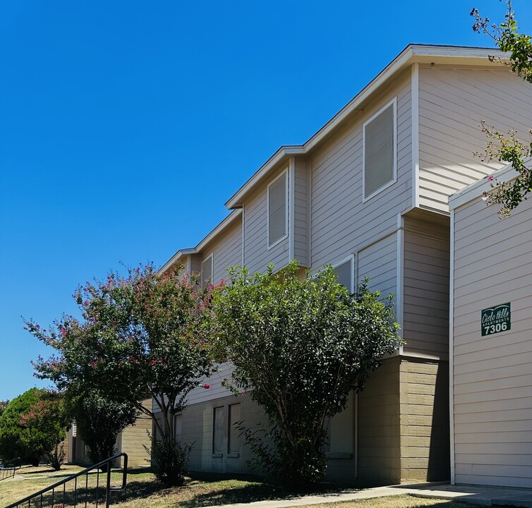 Cielo Hills Apartments in San Antonio, TX - Building Photo