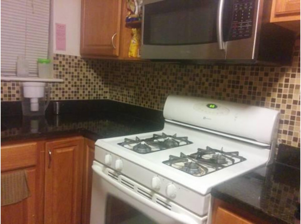 2012 Commonwealth Ave, Unit BE in Boston, MA - Building Photo