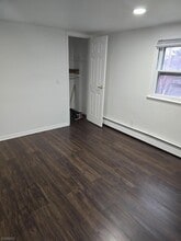 18 Donna Dr in Wood Ridge, NJ - Building Photo - Building Photo