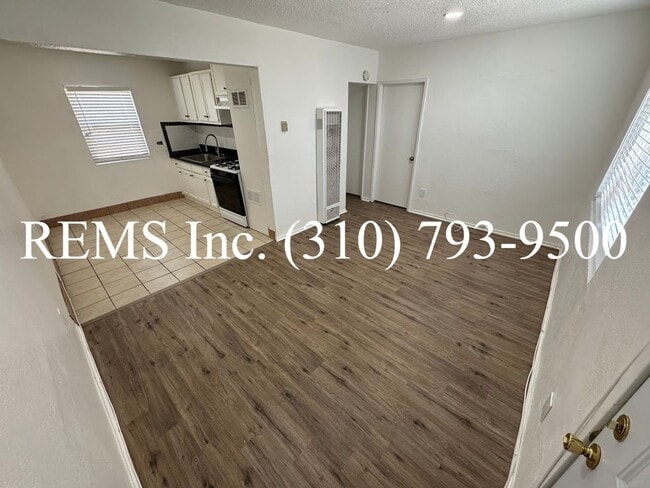 property at 12035 S Willowbrook Ave