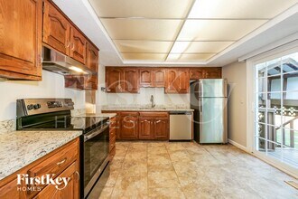 14000 S Tomahawk Dr, Unit 2 in Olathe, KS - Building Photo - Building Photo