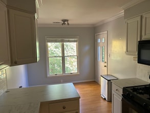 7264 Glen Hollow Ct in Annandale, VA - Building Photo - Building Photo