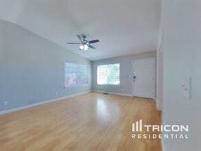 5907 Poinsettia Ct in Sun Valley, NV - Building Photo - Building Photo