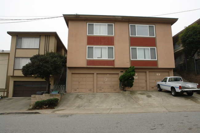 15 Lewis Ave in South San Francisco, CA - Building Photo - Building Photo