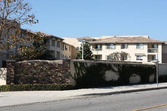 Royal Oaks 55+ Senior Apartment Community in San Marcos, CA - Building Photo - Building Photo