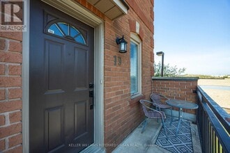 3895 Doug Leavens Blvd in Mississauga, ON - Building Photo - Building Photo