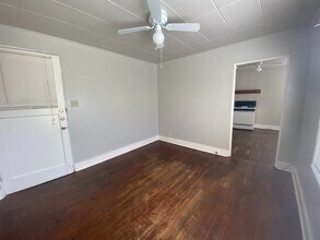 5009 Avenue G in Austin, TX - Building Photo - Building Photo