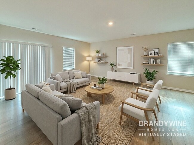 628 Friesland Dr in Hampton, GA - Building Photo - Building Photo