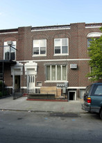 1461 42nd St Apartments