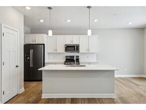 9448 4th St N in Lake Elmo, MN - Building Photo - Building Photo