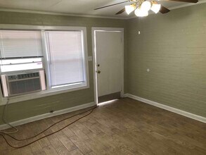 7607 Columbus Rd in Lizella, GA - Foto de edificio - Building Photo