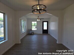 124 E Baylor St in San Antonio, TX - Building Photo - Building Photo