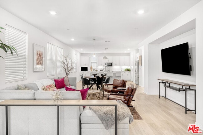 property at 768 Daniel Freeman Cir