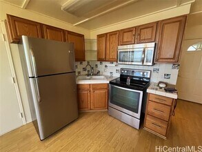 2319 Ahaiki St in Pearl City, HI - Building Photo - Building Photo