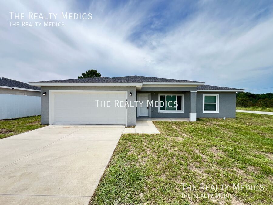 14865 SW 32nd Pl in Ocala, FL - Foto de edificio