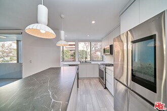 145 S Maple Dr in Beverly Hills, CA - Building Photo - Building Photo