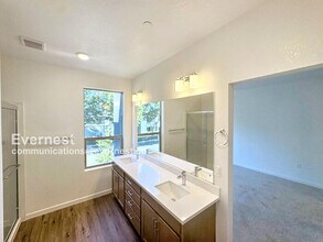 6117 Bridgecross Dr in Sacramento, CA - Building Photo - Building Photo