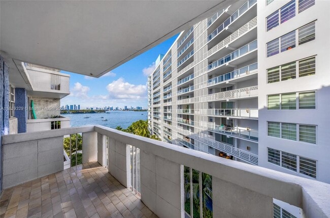 property at 800 West Ave