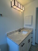 4142 Iola Dr in Sarasota, FL - Building Photo - Building Photo