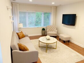 1356 N Cleveland Ave in Chicago, IL - Building Photo - Building Photo