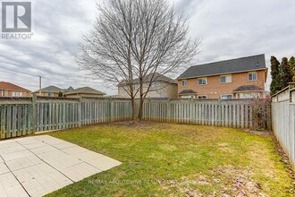 9 Belwood Blvd in Vaughan, ON - Building Photo - Building Photo