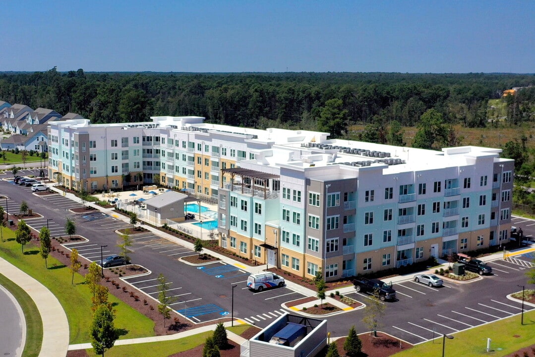 Landing at Coventry in Myrtle Beach, SC - Building Photo