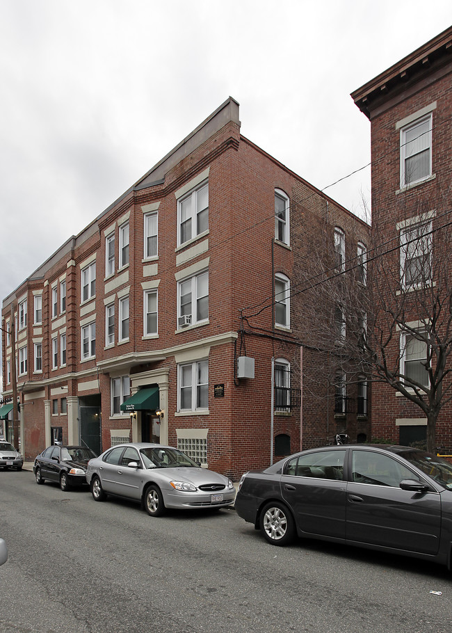 Barrows Place in Boston, MA - Foto de edificio - Building Photo