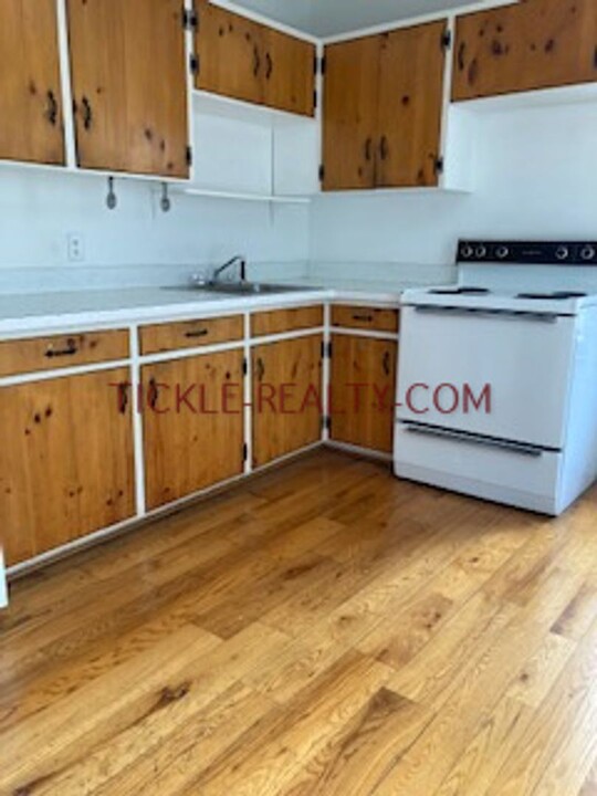 18-22 Wilmer St, Unit 18W-2 in Rochester, NY - Building Photo