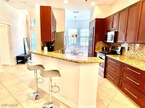 1151 Imperial Dr in Naples, FL - Building Photo - Building Photo