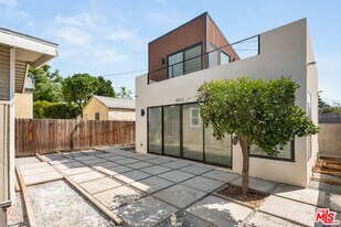 4912 Monte Vista St in Los Angeles, CA - Building Photo
