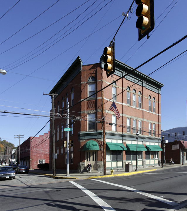 Pitcairn Apartments in Pitcairn, PA - Building Photo