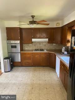 210 Philellena Rd in Cherry Hill Township, NJ - Foto de edificio