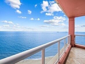 2110 N Ocean Blvd, Unit 21B in Fort Lauderdale, FL - Building Photo - Building Photo