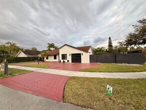 13253 SW 96th Terrace in Miami, FL - Building Photo - Building Photo