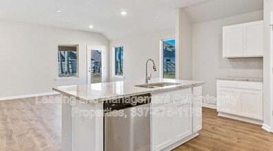 136 Romain Picard Dr in Maurice, LA - Foto de edificio - Building Photo