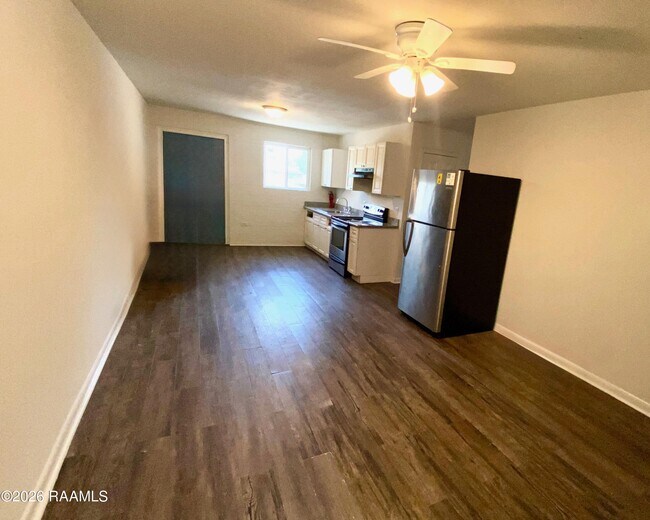 1136 Aster St in Baton Rouge, LA - Building Photo - Building Photo