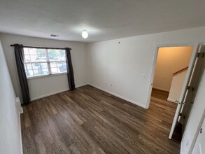 143 Admiral Ln in Bronx, NY - Building Photo - Building Photo