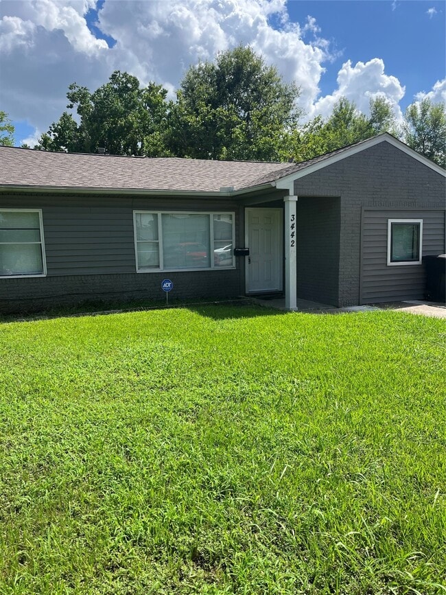 3442 Bacon St in Houston, TX - Building Photo - Building Photo